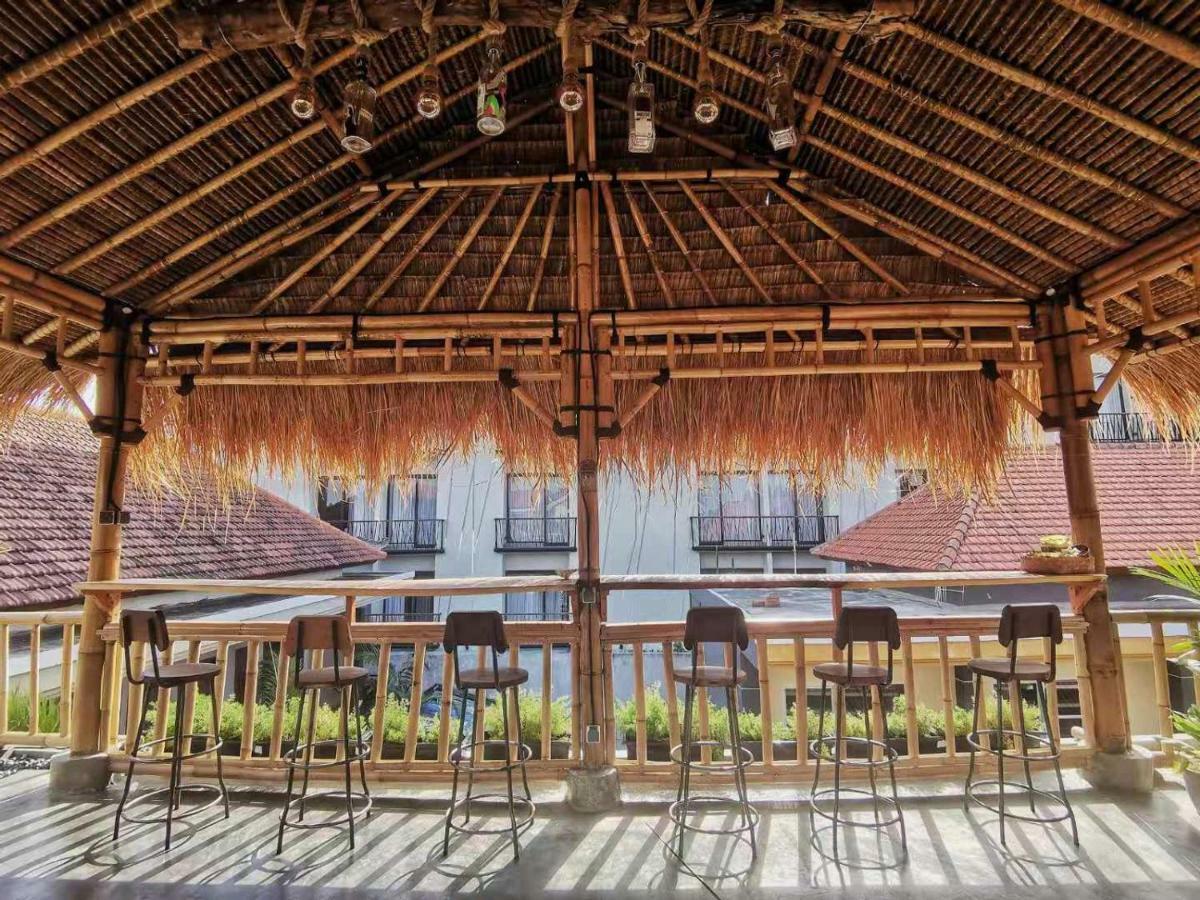 Nuka Beach Inn Кута Екстериор снимка