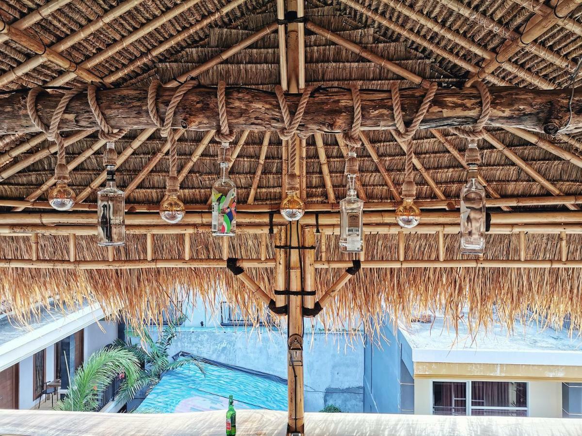 Nuka Beach Inn Кута Екстериор снимка